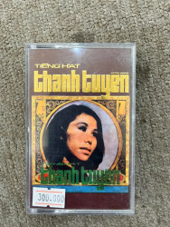 Băng cassette tiếng hát Thanh Tuyền
